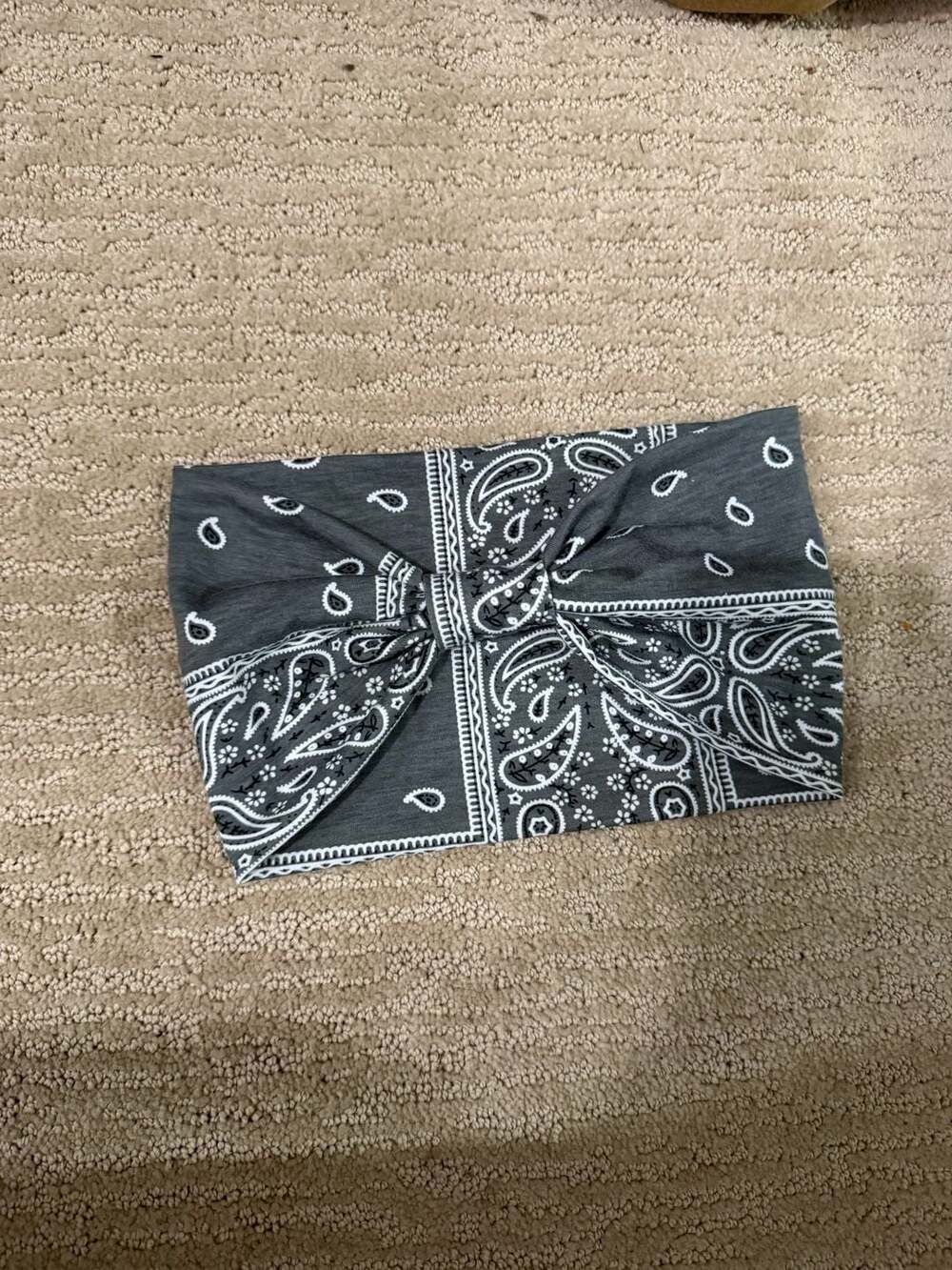 Women's Dark Gray Bandana Paisley Print Wide Elastic Knotted Headband